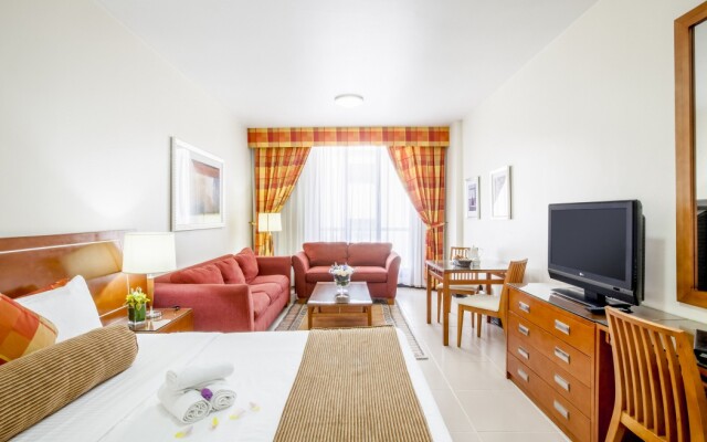 Golden Sands 5 Hotel Apartments комната для гостей