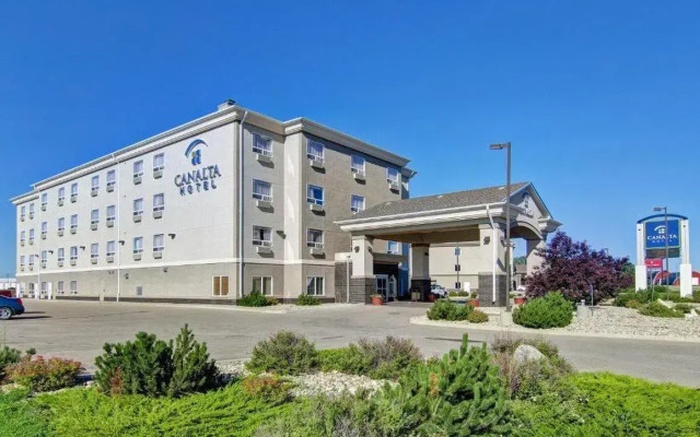 Coast Weyburn Hotel
