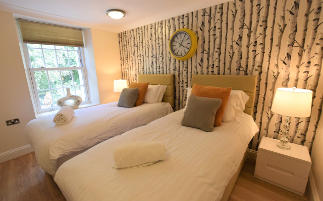 Your Apartment Meridian Place
