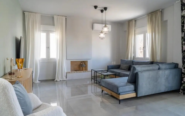 Nisimos Modern Apartment