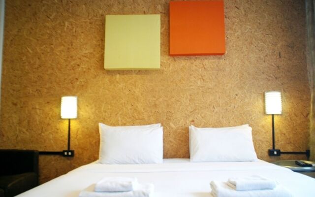 Отель Baan Saladaeng Boutique Guesthouse Бангкок комната для гостей