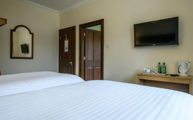 Bridge Hotel