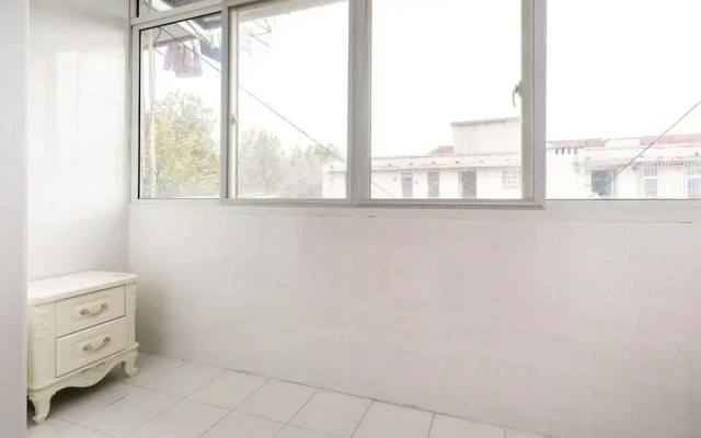 Shanghai Yuesu Lingling Rd No.7 Branch
