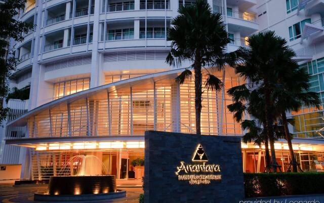 Dusit Suites Hotel Ratchadamri, Bangkok вид на фасад