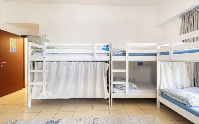 Jbr Beach Hostel