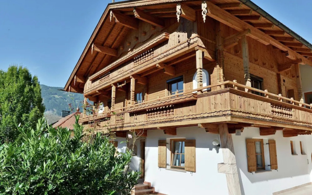 Stunning Apartment in Hart im Zillertal With Garden
