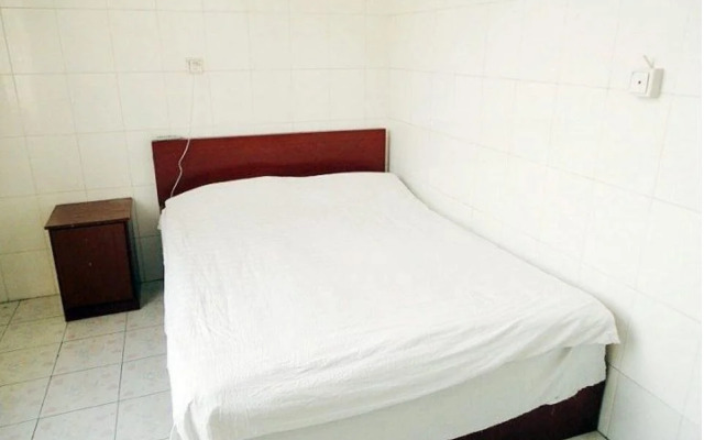 Yishui Sun & Moon Inn