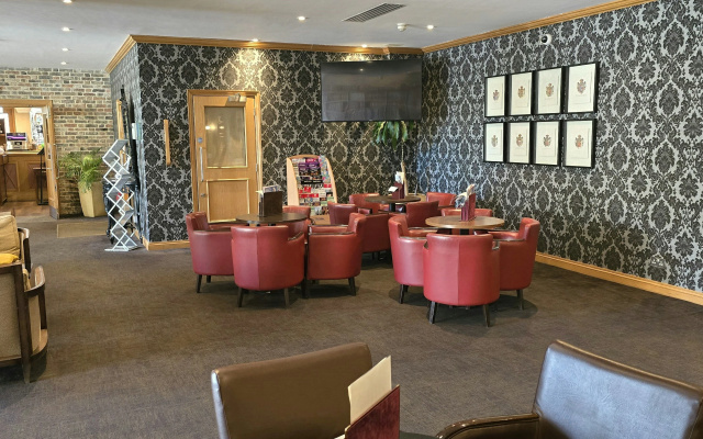 Shendish Manor Hotel & Golf Course