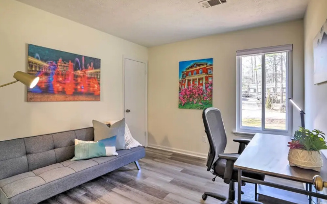 Modern Alpharetta Home: Yard, Walk Downtown!