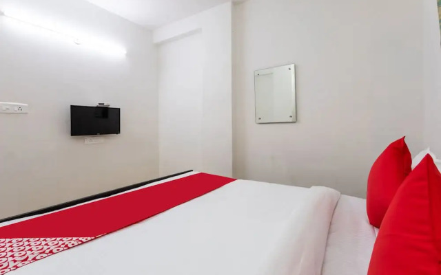 OYO 36109 Hotel