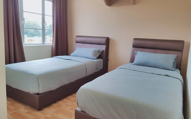 Hotel Vogue Rompin