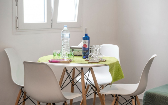 Jardín: Cómodo y Luminoso Apartamento
