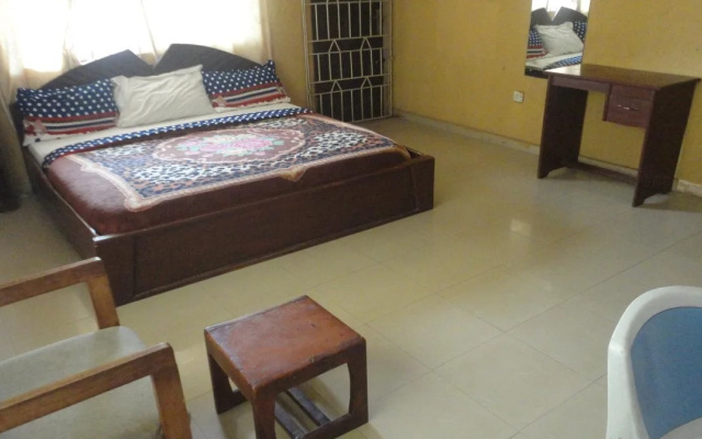 Phoenix Suites and Inn