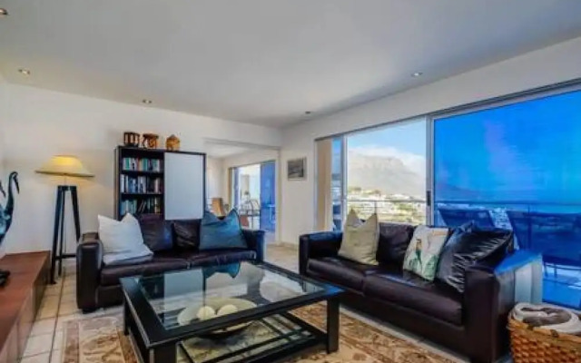 Immaculate Penthouse w Views Splash Pool CBT Penthouse