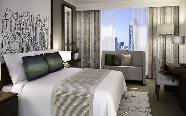 Pullman Dubai Creek City Centre Hotel & Residences