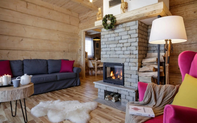 Comfortable Holiday Home in a Mountain Style