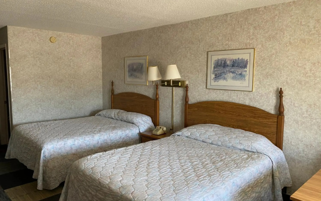 Riverfront Lodge