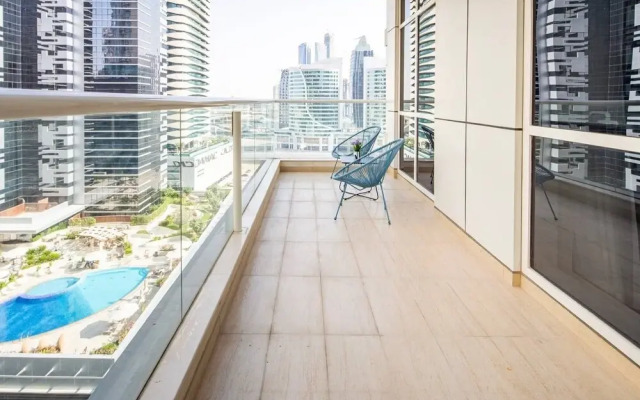 Stunning 2BR With Study in Prime Downtown Dubai - Sleeps 5!