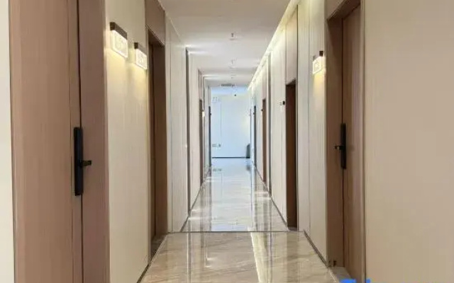 Meiyu Serviced Apartment (Zhongshan Park Subway Station)