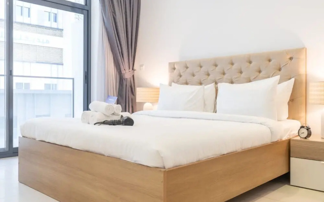Lovely and Spacious 1 BR in Divine Residences