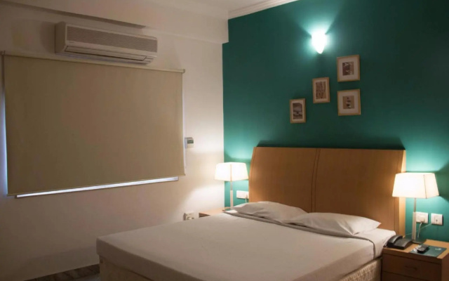 Mandava Suites