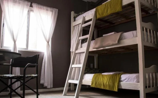 V&S Hostel Club