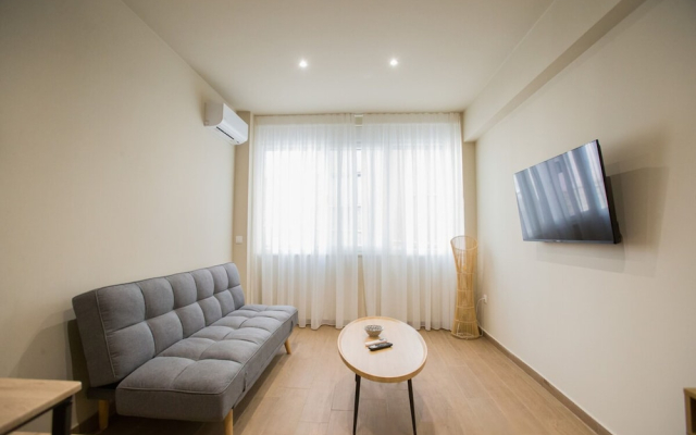 Stoa Luxury Apartment