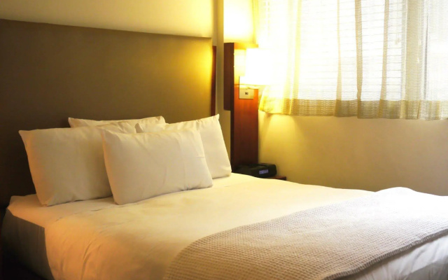 U Hotel Fifth Avenue
