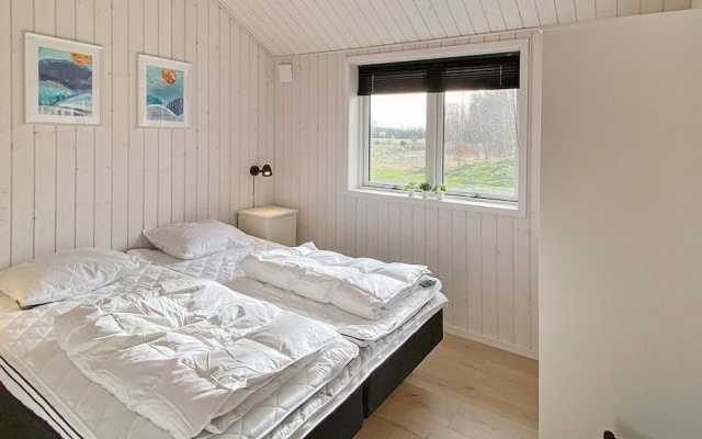 8 Person Holiday Home in Vaeggerlose