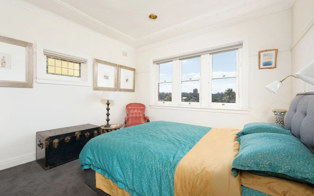 Comfy Coogee Living H328
