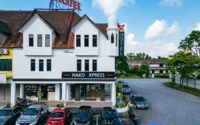 Hako Xpress Tampoi