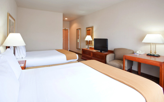 Holiday Inn Express Hotel & Suites Columbus-Groveport by IHG