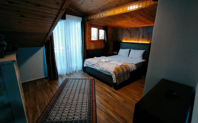 Hill River Hotel
