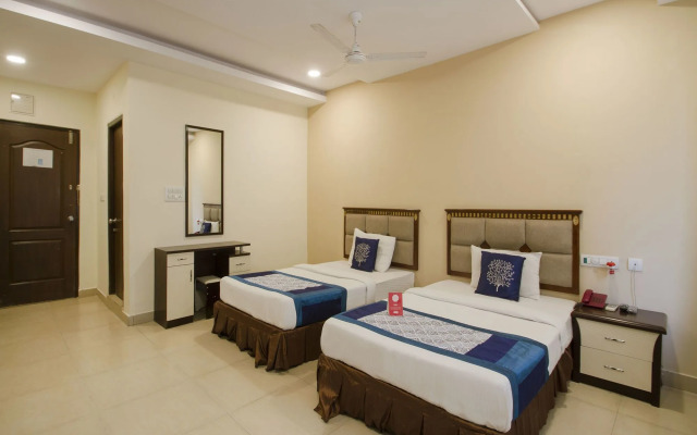 Sravya Compact Residency by OYO Rooms
