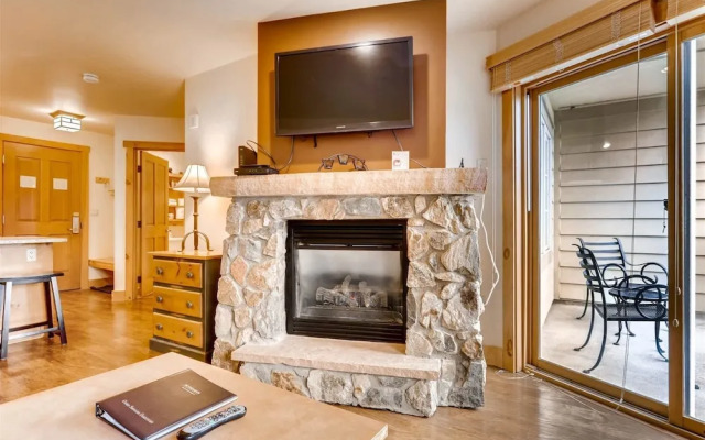 1 Bedroom Colorado Vacation Rental in River Run Village Steps from the River Run Gondola