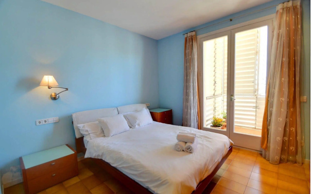 Sea Front Apartment