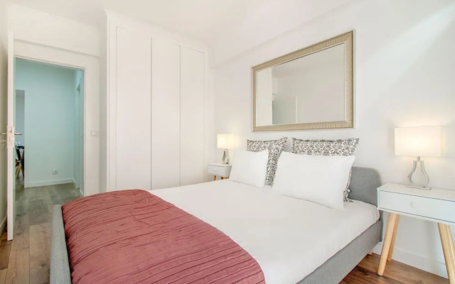 Lisbon Stay at Santo António Flat