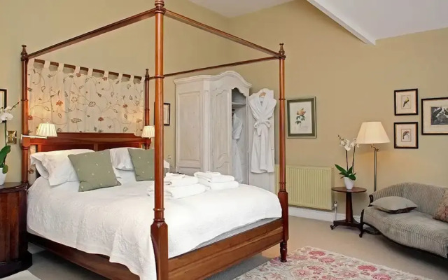 Weir Cottage