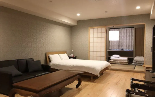 Shimanouchi Luxury Apartment