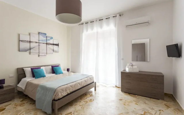 Alexander Rooms