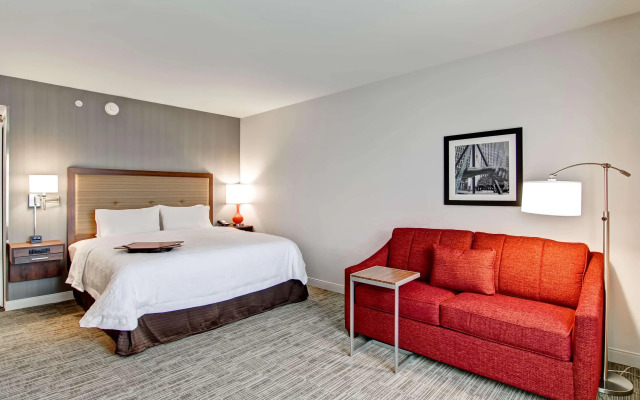 Hampton Inn & Suites Detroit/Troy