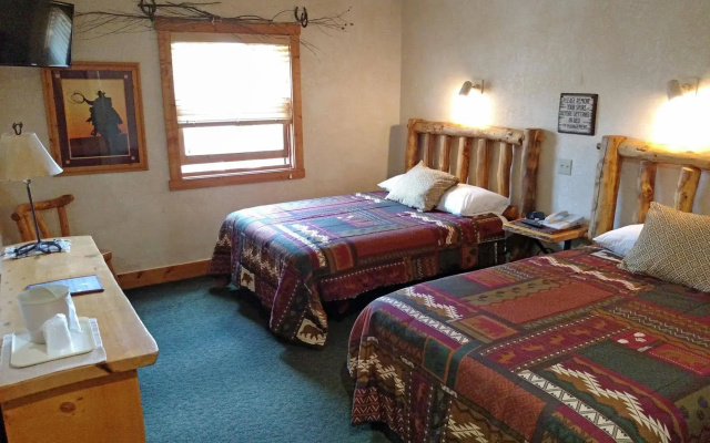 Old Corral Hotel & Steakhouse