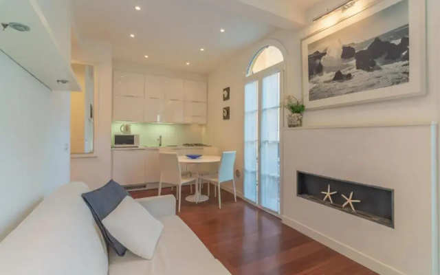 Lux by PortofinoHomes