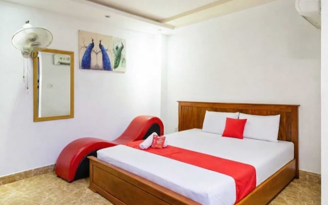 Collection O Long Phung Hotel