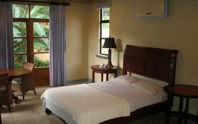 Tamarindo Mango condominiums