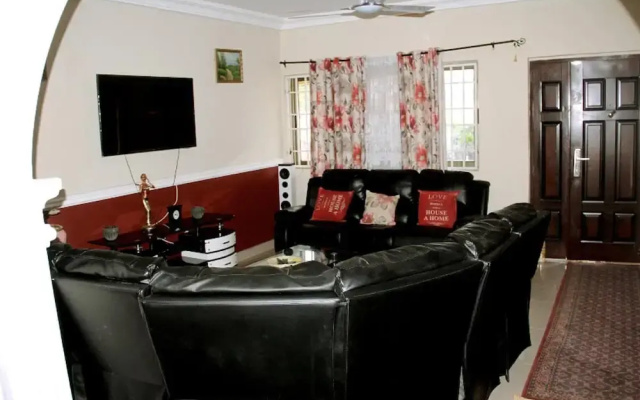 Lovely Apartment Bargain Rate, Accra, Ghana