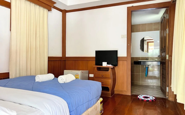 Naya Park View Hotel