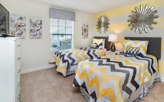 9045 Dogleg Drive