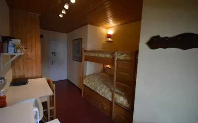 Studio Room