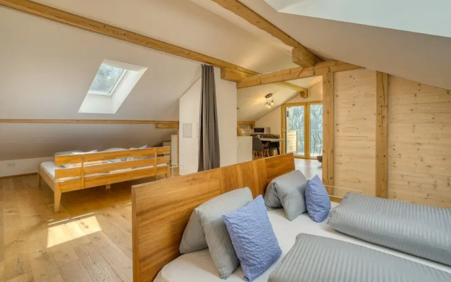 Hus 24